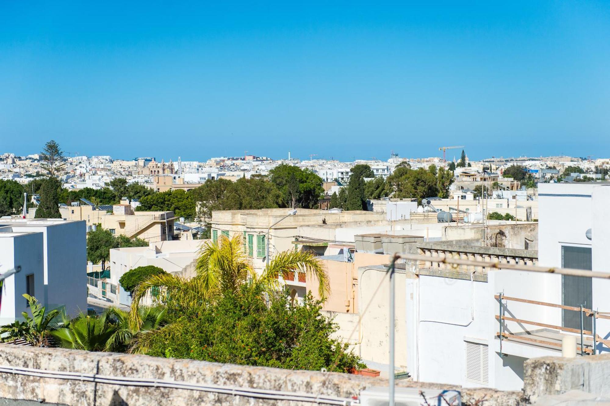 San Anton Suites Attard Exterior photo
